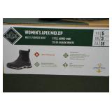 Muck Boots Women's Apex Mid Zip Boots - Size 5 Muck Boots Women's Apex Mid Zip Boots - Size 5