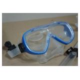 Cressi Adult Rondine Palau Fin Snorkel Set - Fin Size S/M Cressi Adult Rondine Palau Fin Snorkel Set - Fin Size S/M