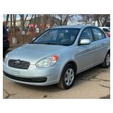 2010 HYUNDAI ACCENT GLS (NO RESERVE)