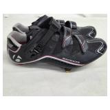 Bontrager inForm Road Cycling Shoes - Black/Gray with Red Accents, 3-Strap Velcro & Ratchet Closure