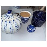 Blue & White Chinese Porcelain Ginger Jars with Lids - Canister Set (China)