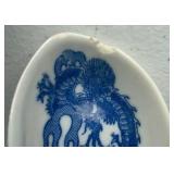 Dining Room - Blue & White Chinese Porcelain Vases & Planters Collection with Dragon Spoon