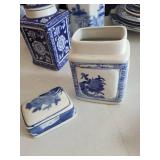 Blue & White Chinese Porcelain Vases, Jars & Teapot Collection