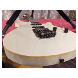 1985 Yamaha e700SE Flat Top SuperStrat Guitar