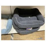 LOT OF Pet Beds& Car Pet Barriers