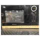 Emerson Countertop Microwave Oven - Black, Digital Display Emerson Countertop Microwave Oven - Black, Digital Display