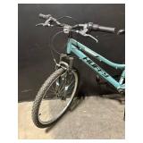 Huffy Rock Creek All Terrain - 26-Inch Teal Mountain Bike Huffy Rock Creek All Terrain - 26-Inch Teal Mountain Bike