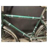 Schwinn Vintage Green City Bicycle with Rear Rack - 26in Wheels Schwinn Vintage Green City Bicycle with Rear Rack - 26in Wheels