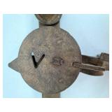 Vintage Newhouse Bear Trap 17 In