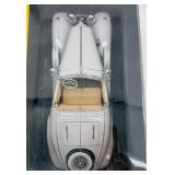 Maisto Premier Edition Cadillac V-16 1/18 Die-Cast Convertible & Cadillac Framed Mirror