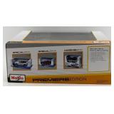 Maisto Premier Edition Cadillac V-16 1/18 Die-Cast Convertible & Cadillac Framed Mirror