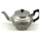 Aluminium Works Stratford-on-Avon England Teapots & Kettles S-1345 (Lot of 5)