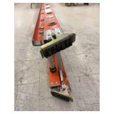 Louisville 24' Fiberglass Extension Ladder - Damage to Base Louisville 24' Fiberglass Extension Ladder - Damage to Base