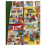 24 Archie Comic Digest Magazines 24 Archie Comic Digest Magazines