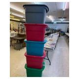 5 Totes with Lids 5 Totes with Lids