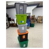 5 Totes with Lids 5 Totes with Lids