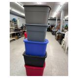 5 Totes with Lids 5 Totes with Lids
