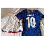 Mbappe NEW! Youth Soccer Jersey Set Size YXL - Nike w/ Tags