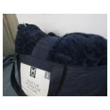 Faux fur decorative pillow set... Faux fur decorative pillow set...