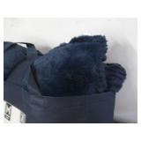 Faux fur decorative pillow set... Faux fur decorative pillow set...