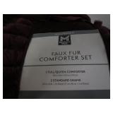 Full Queen size faux fur comforter ... Full Queen size faux fur comforter ...