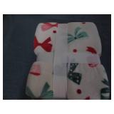 Plush lounge throw... Plush lounge throw...