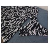 Ann Cole M shirt... Ann Cole M shirt...