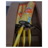 4 Swiffer 6' extendable dusters... 4 Swiffer 6' extendable dusters...