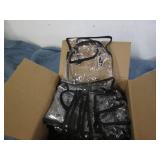 25 Small clear vinyl zippered purse... 25 Small clear vinyl zippered purse...