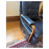 La-Z-Boy Style No. 833 Recliner with Wood Armrests La-Z-Boy Style No. 833 Recliner with Wood Armrests