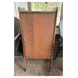 Oak Veneer Cabinet with Single Door, Tapered Legs Oak Veneer Cabinet with Single Door, Tapered Legs