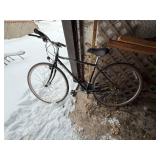 Bianchi Advantage and Raleigh Sprite Bicycles (Lot of 2) Bianchi Advantage and Raleigh Sprite Bicycles (Lot of 2)