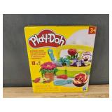 Play-Doh Blooming Flowers Set - Ages 3 and up - Brand New