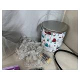 Pampered Chef Casserole, Internet Modem, Purses, Housewares Pampered Chef Casserole, Internet Modem, Purses, Housewares