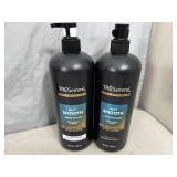 2 New Large Bottles of Tresemme Shampoo and Conditioner 2 New Large Bottles of Tresemme Shampoo and Conditioner