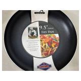 New 9.5 inch Aluminum Non-Stick Frying Pan New 9.5 inch Aluminum Non-Stick Frying Pan