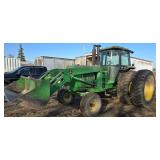 John Deere 4640 With JD 725 loader John Deere 4640 With JD 725 loader