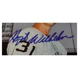 Hoyt Wilhelm Autographed 8x10" Baseball Photo