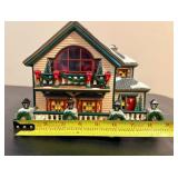 Department 56 'Christmas Lake Chalet' *w/Original Box* Department 56 'Christmas Lake Chalet' *w/Original Box*