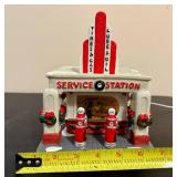 St Nicholas Square 'The Museum of Natural Science' and 'Service Station' *w/Original Boxes* St Nicholas Square 'The Museum of Natural Science' and 'Service Station' *w/Original Boxes*