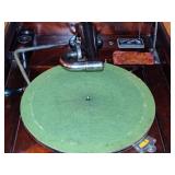 Victor Victrola Antique Phonograph Cabinet/Record Player Victor Victrola Antique Phonograph Cabinet/Record Player