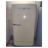 Super Vintage General Electric Refrigerator Super Vintage General Electric Refrigerator