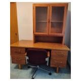 Two Piece Desk/Credenza & Chair on Wheels Two Piece Desk/Credenza & Chair on Wheels