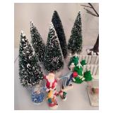Department 56 Holiday Figurines/Statues for Villages Department 56 Holiday Figurines/Statues for Villages