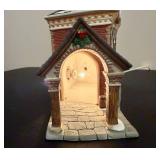 Santa's Workbench Classic Series 'Station #9 Firehouse' and 'Silver Belles Bed & Breakfast' *w/Original Boxes Santa's Workbench Classic Series 'Station #9 Firehouse' and 'Silver Belles Bed & Breakfast' *w/Original Boxes