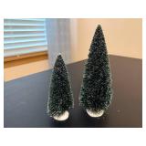 Department 56 'Christmas Lake Chalet' *w/Original Box* Department 56 'Christmas Lake Chalet' *w/Original Box*