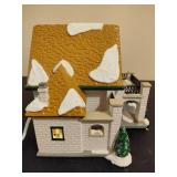 Department 56 'Linden Hills Country Club' (1997) Department 56 'Linden Hills Country Club' (1997)