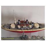 Lot of Assorted Model Ships/Boats Lot of Assorted Model Ships/Boats