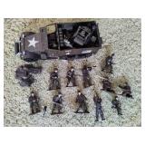 Vintage Army Truck w/Small Army Figurines Vintage Army Truck w/Small Army Figurines