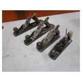 (2) No5 (2) No4 Wood Planes
